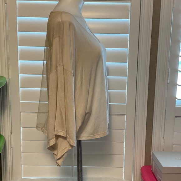 Forever 21 Cream Crop Top - Picture 2 of 7